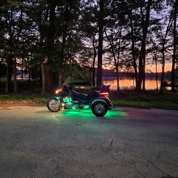 Meet your Posher, Vicki - Picture 1 of 1